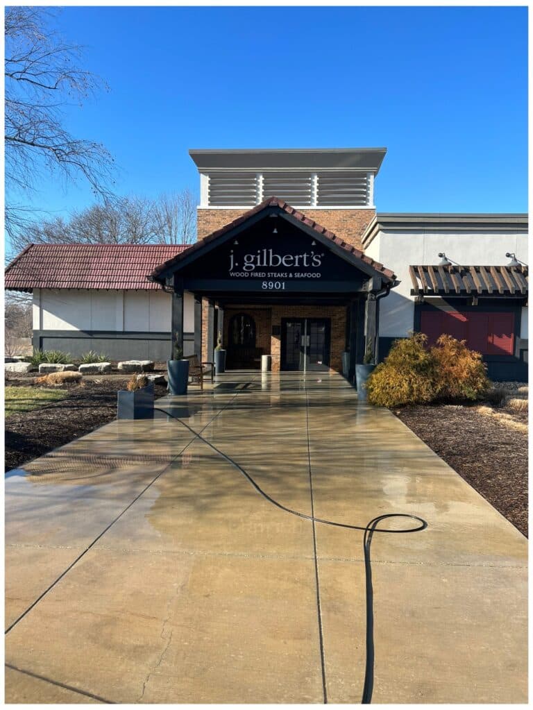 commercial pressure washing Gladstone MO